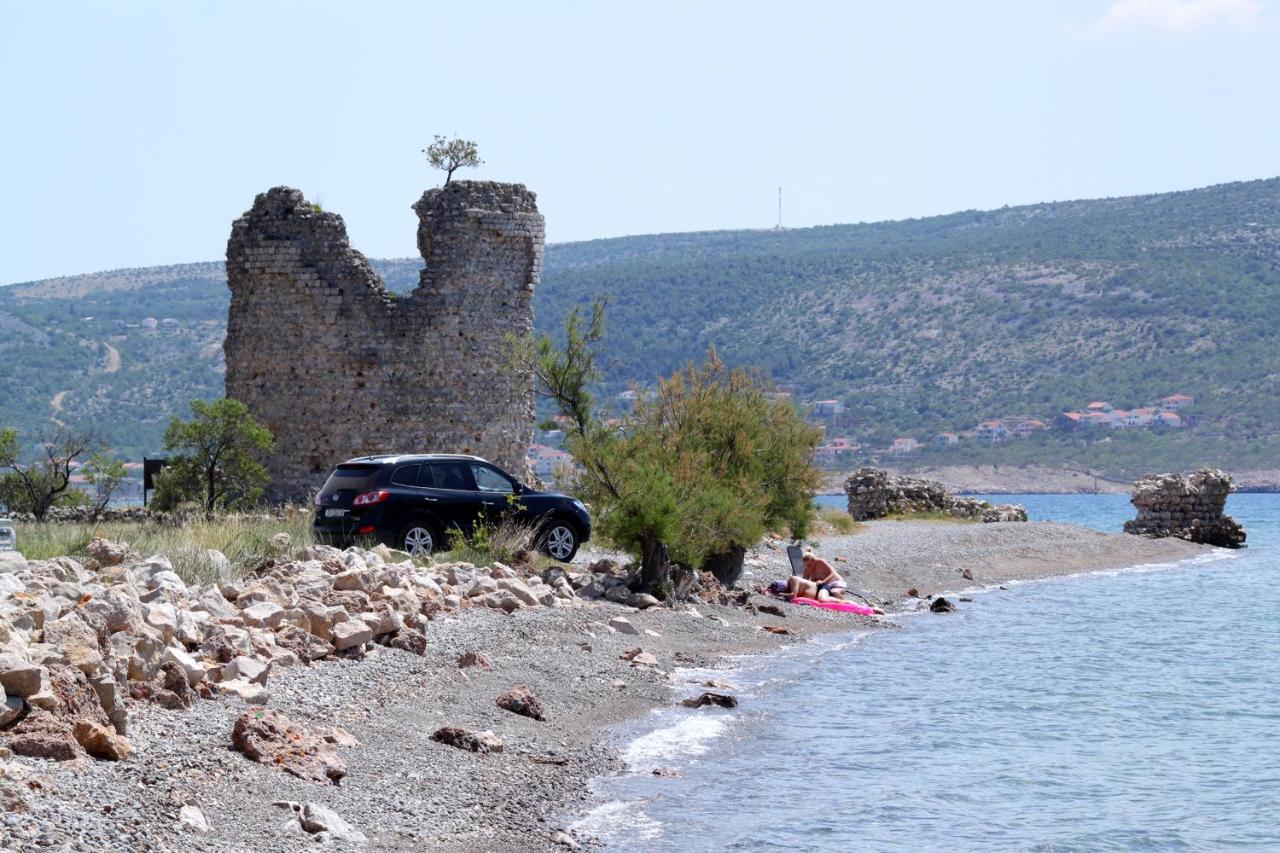 Apartments And Rooms By The Sea Starigrad, Paklenica - 6591 외부 사진
