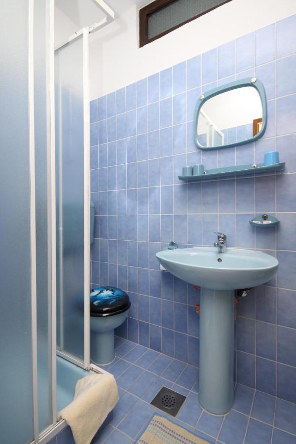 Apartments And Rooms By The Sea Starigrad, Paklenica - 6591 외부 사진