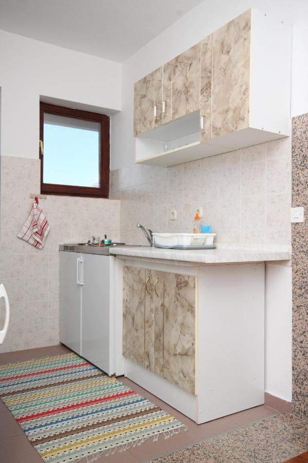 Apartments And Rooms By The Sea Starigrad, Paklenica - 6591 외부 사진